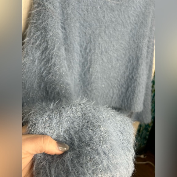 Zara Soft Blue Crew Neck fuzzy Sweater Womens size L - Picture 4 of 7